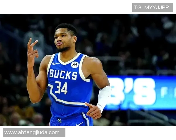 扬尼斯空砍40+14+9显悲惨！雄鹿攻防两头全赖他 美记：队史最佳